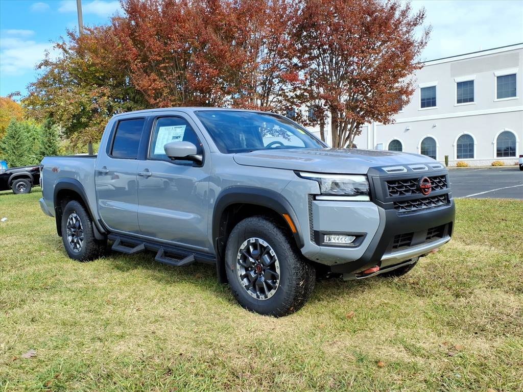 2026 Nissan Frontier PRO-4X's photo