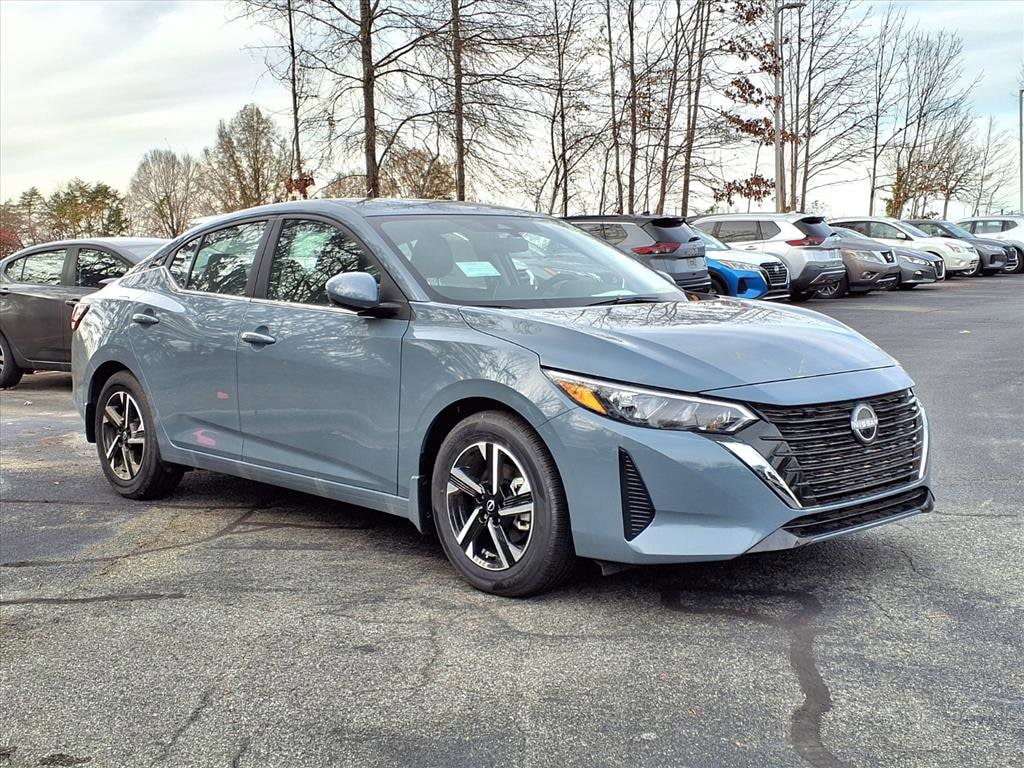 2025 Nissan Sentra SV's photo