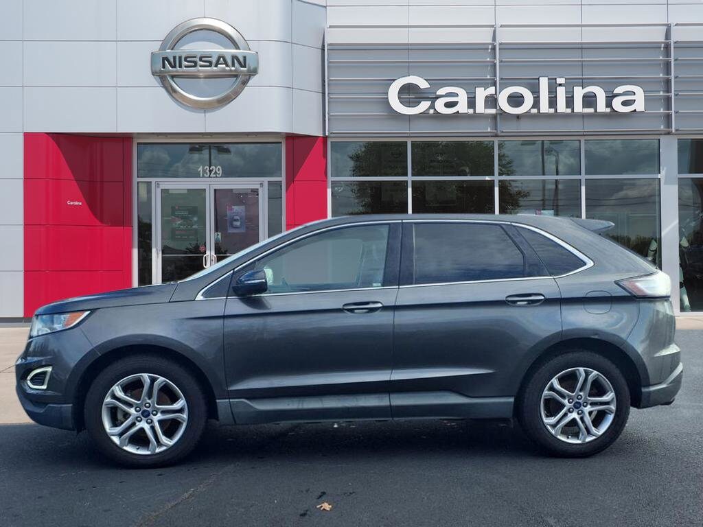 2018 Ford Edge Titanium photo 4