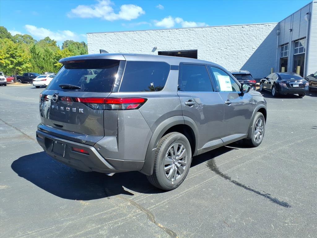 New 2025 Nissan Pathfinder S SUV