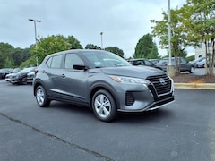 2025 Nissan Kicks Play S SUV