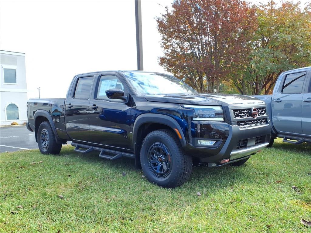 2026 Nissan Frontier PRO-4X's photo
