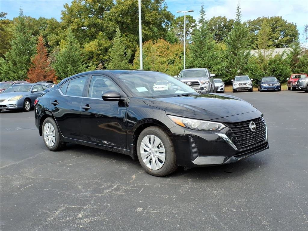 2025 Nissan Sentra S's photo