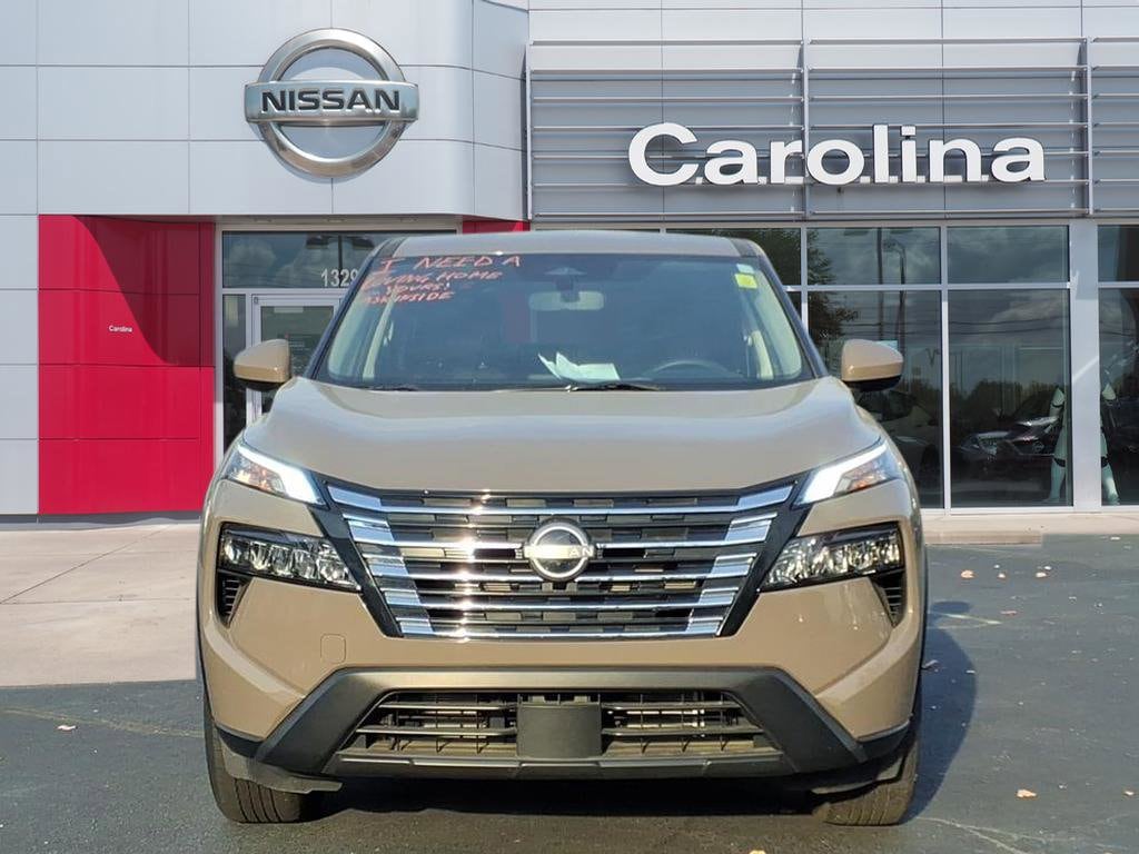 Used 2024 Nissan Rogue SV SUV