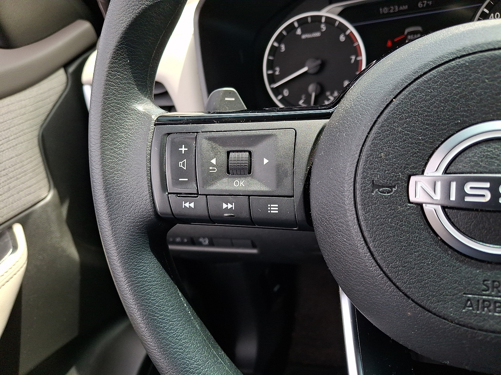 2023 Nissan Rogue SV - Photo 20