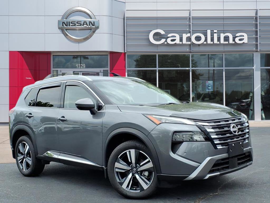 2024 Nissan Rogue SL's photo