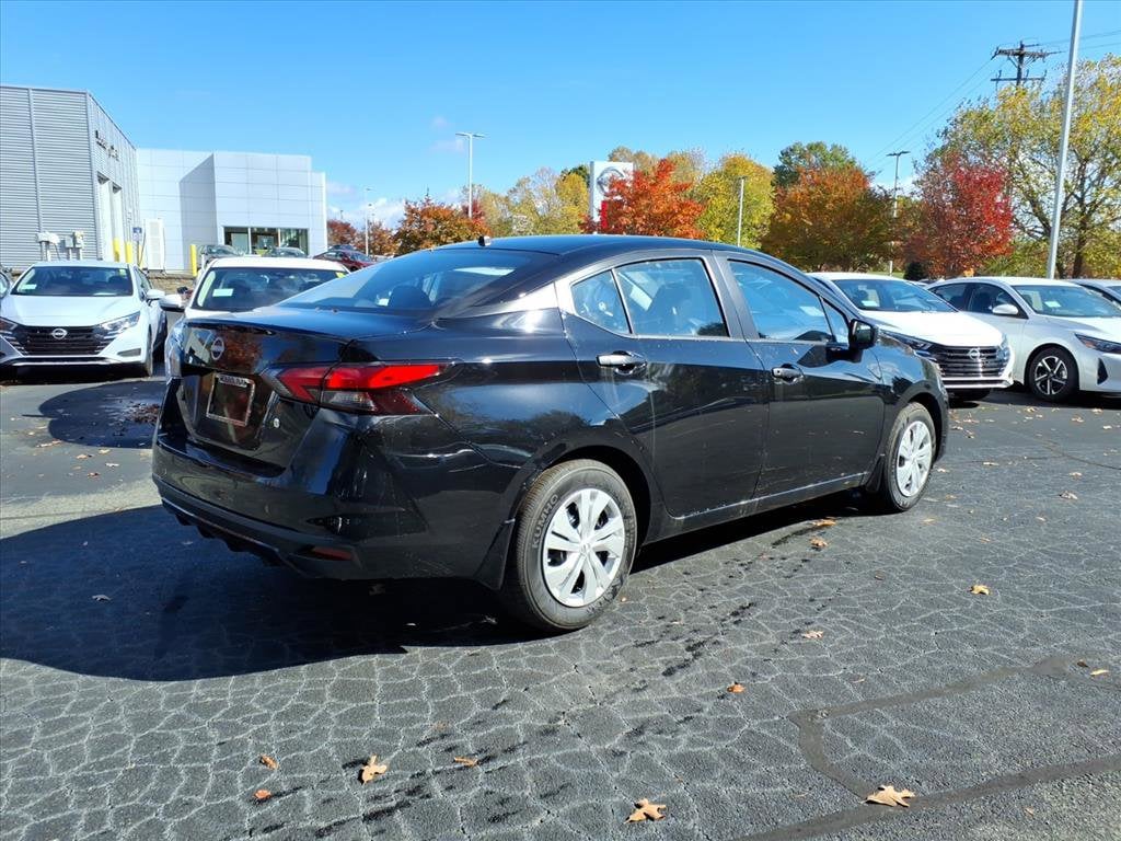 New 2025 Nissan Versa 1.6 S Sedan