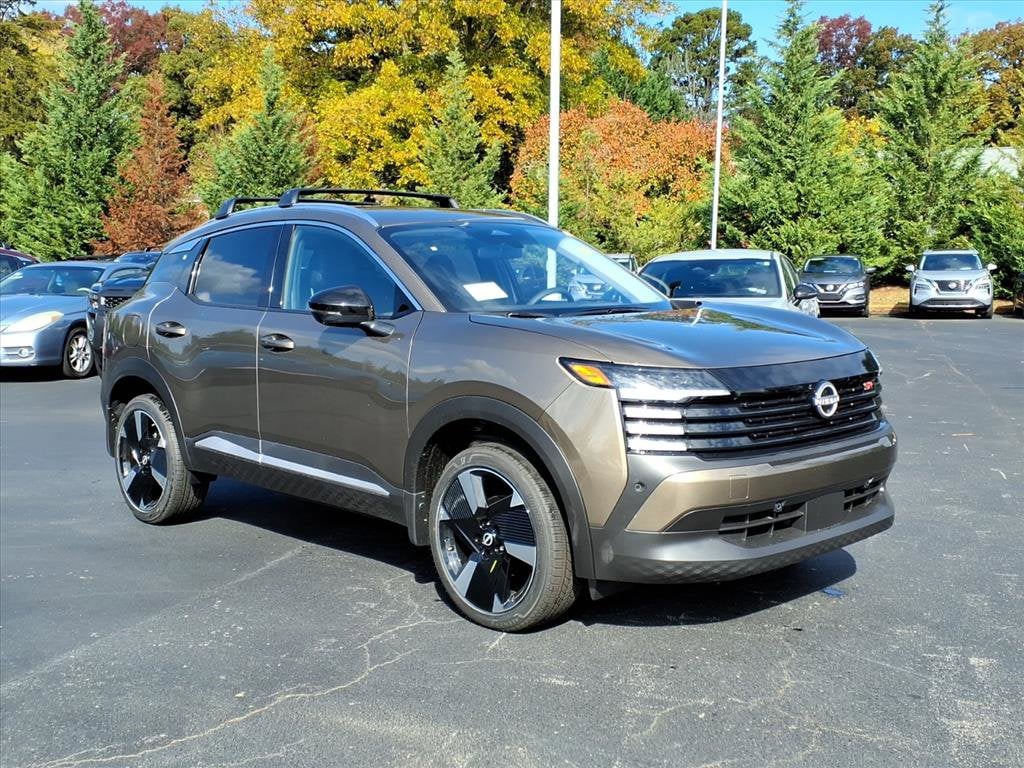 2026 Nissan KICKS SR's photo