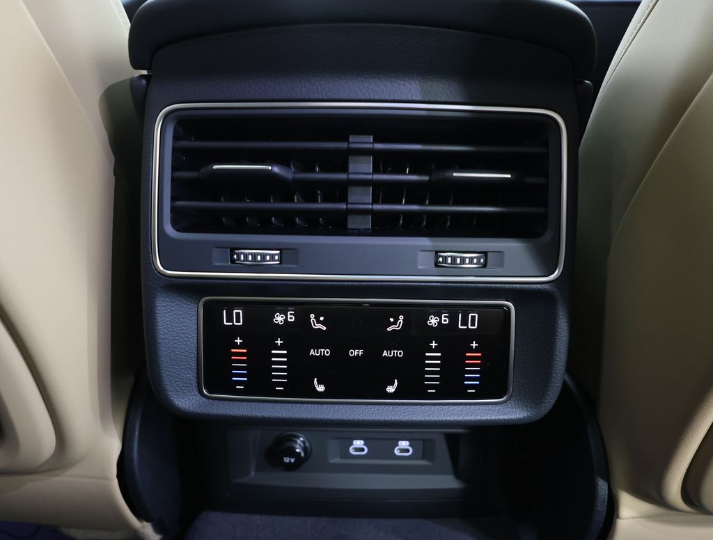 2026 Audi Q7 Prestige - Photo 25