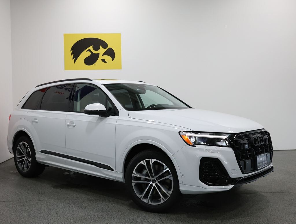 New 2026 Audi Q7 45 Premium Plus SUV