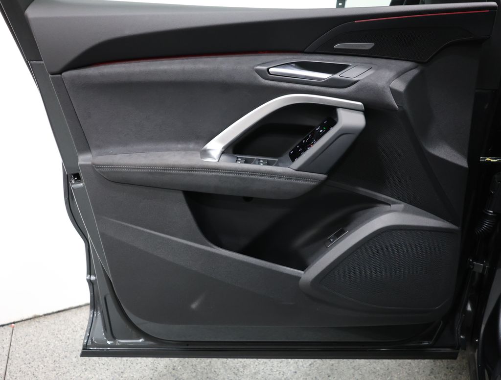 2026 Audi SQ5 Sportback Prestige - Photo 12