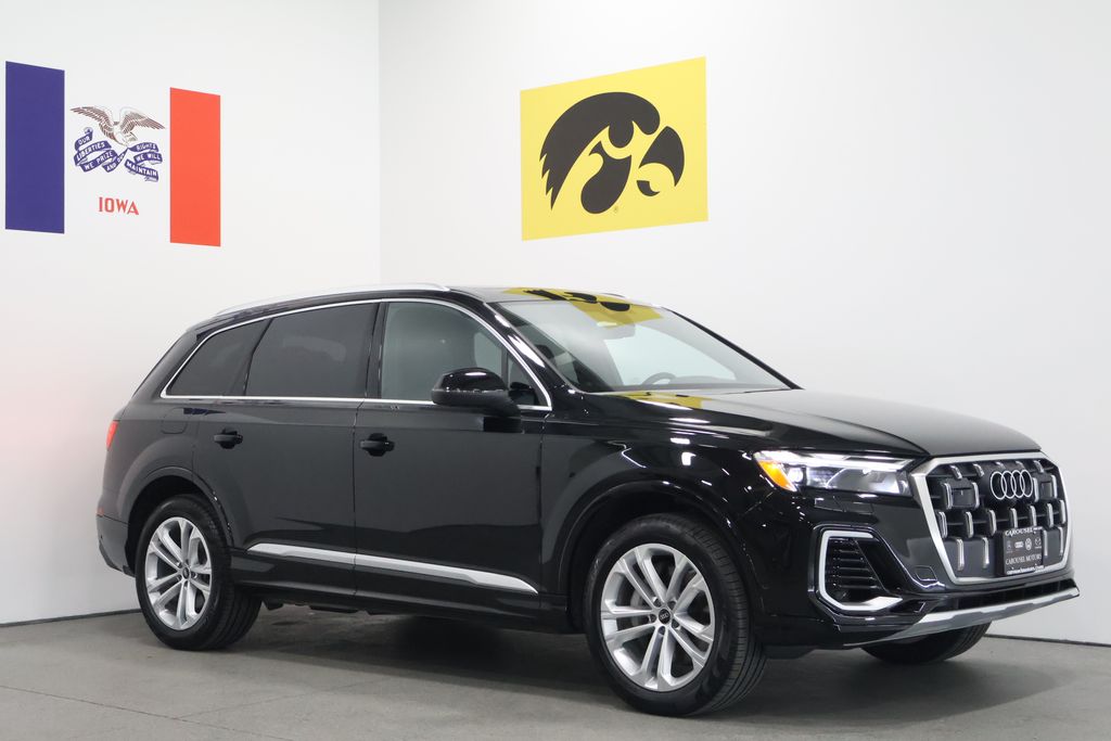 2025 Audi Q7 55 Premium SUV