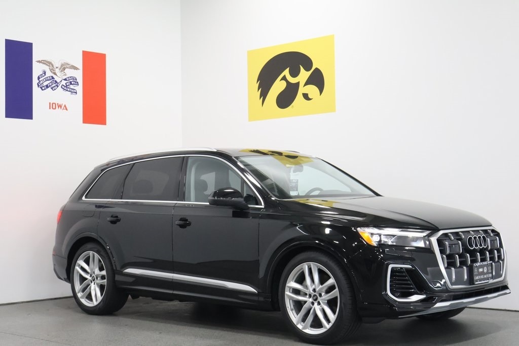 New 2025 Audi Q7 55 Premium Plus SUV