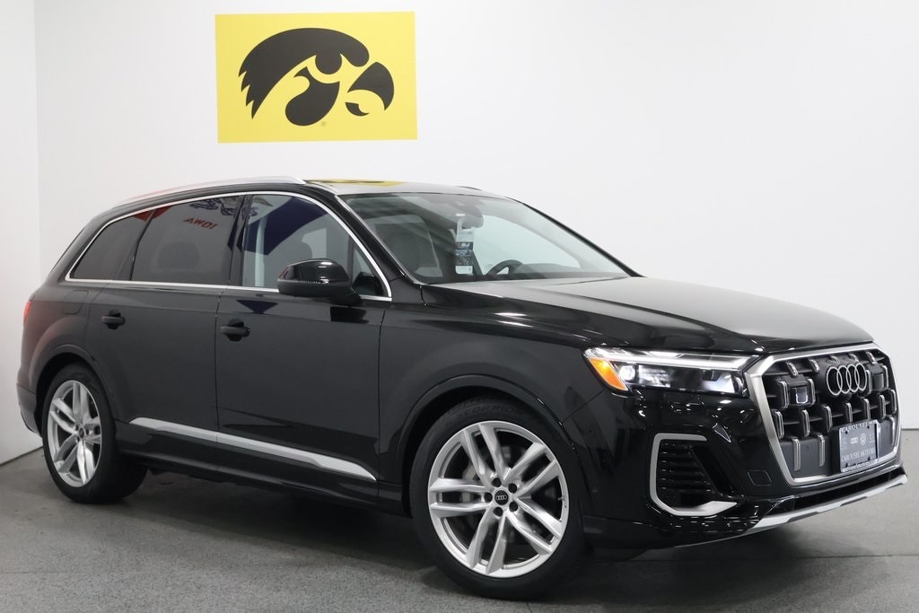 New 2025 Audi Q7 55 Premium Plus SUV