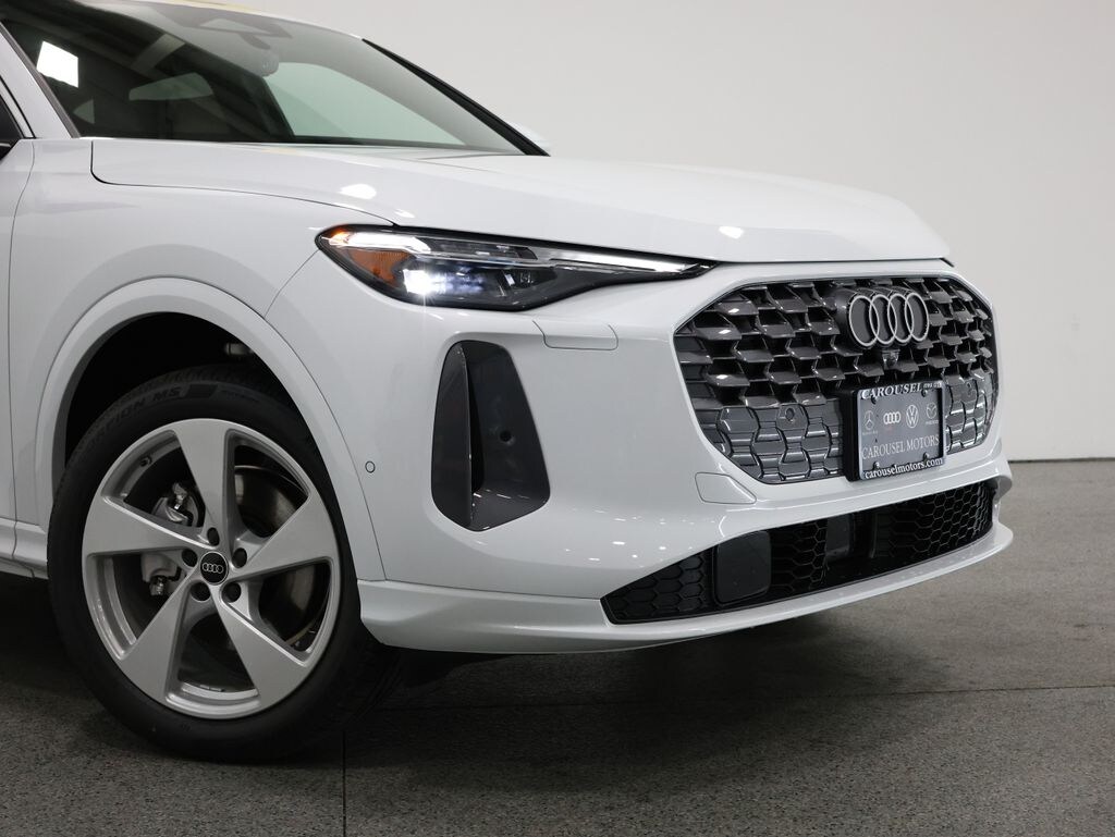New 2026 Audi Q5 2.0T Premium Plus SUV