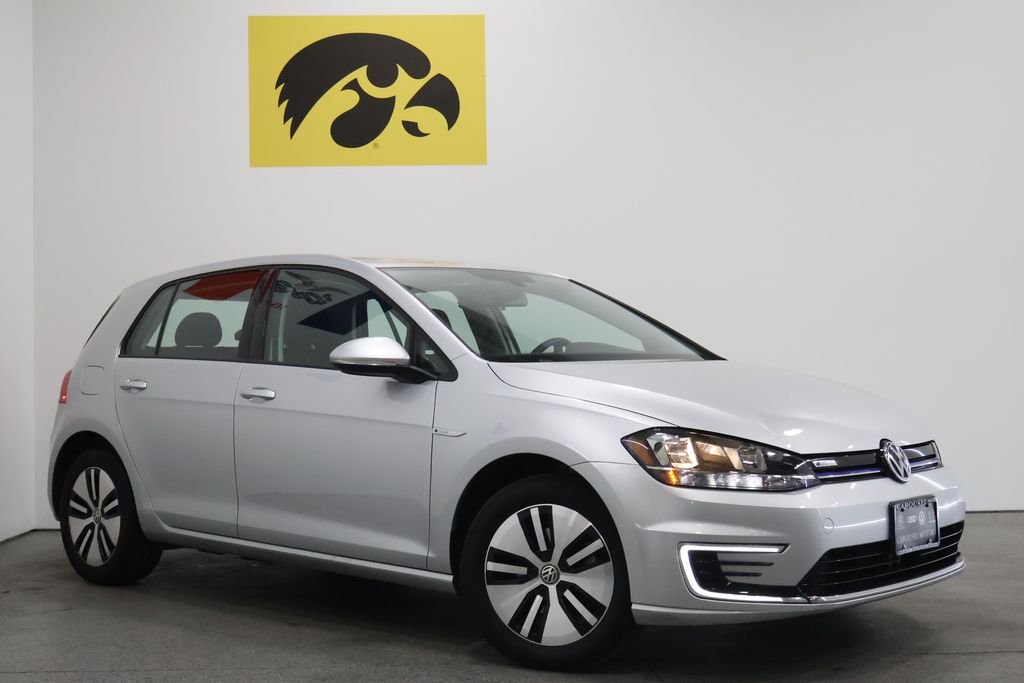 Used 2019 Volkswagen e-Golf e-Golf SE with VIN WVWKR7AU9KW908794 for sale in Iowa City, IA