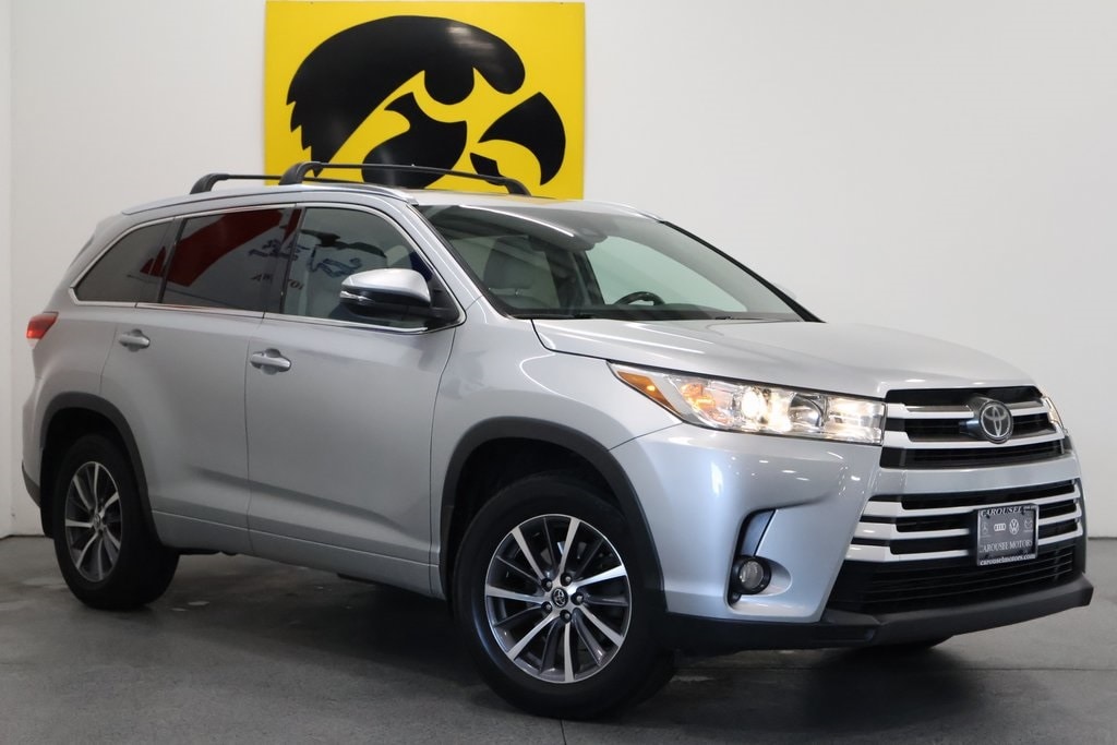 Used 2017 Toyota Highlander XLE with VIN 5TDJZRFH6HS377579 for sale in Iowa City, IA