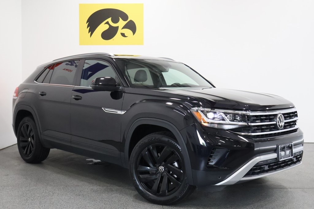 Certified 2022 Volkswagen Atlas Cross Sport SE w/Tech with VIN 1V2KE2CA2NC210095 for sale in Iowa City, IA