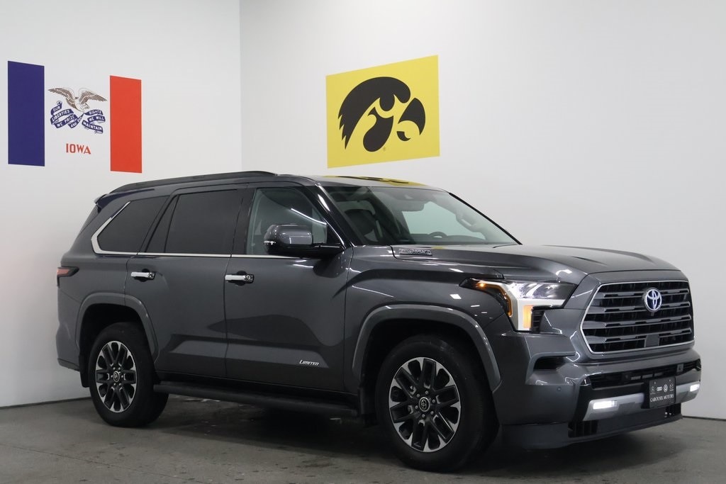 2023 Toyota Sequoia Limited's photo