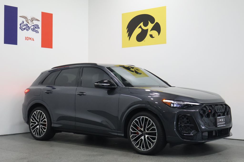 2025 Audi SQ5 Prestige quattro's photo