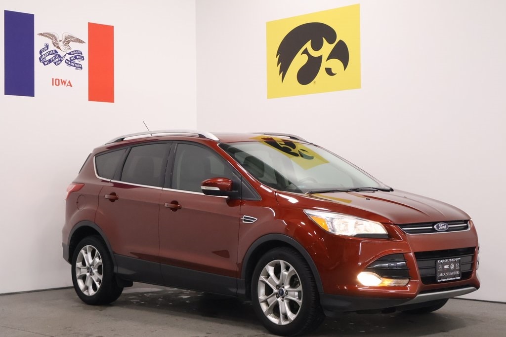 2016 Ford Escape Titanium's photo