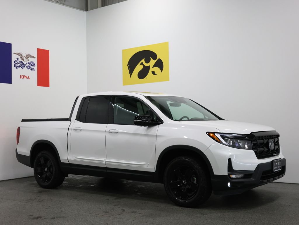 2025 Honda Ridgeline Black Edition's photo