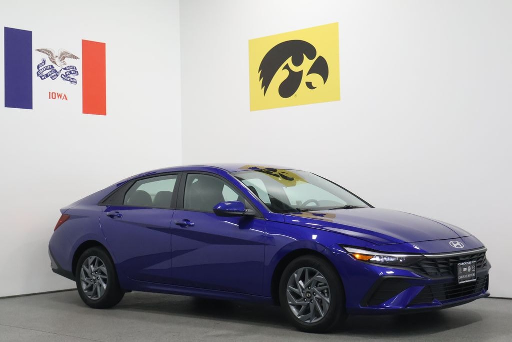 Used 2024 Hyundai Elantra SEL Sedan