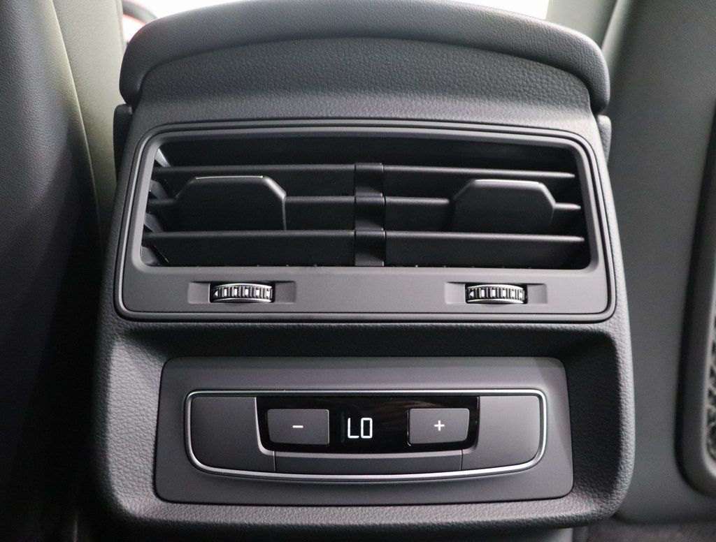 2022 Audi Q7 Premium Plus - Photo 25