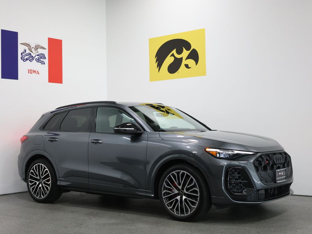 2025 Audi SQ5 Premium Plus's photo