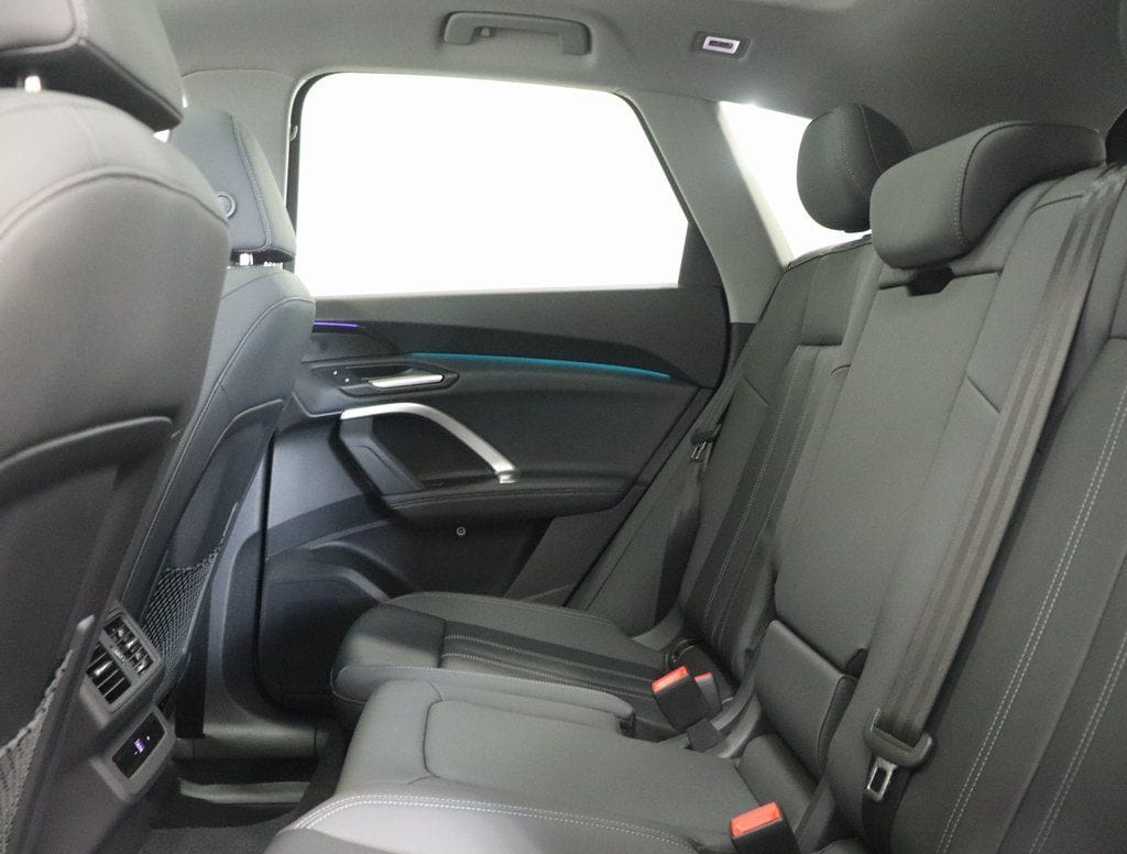 2025 Audi Q5 Premium - Photo 27