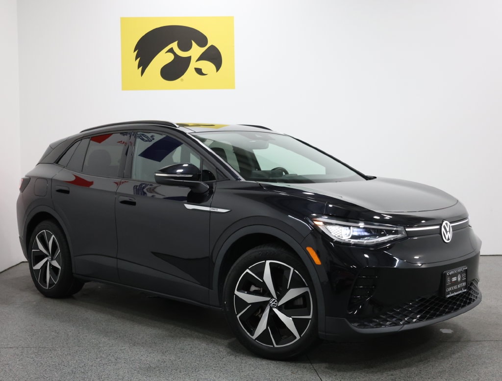 Used 2023 Volkswagen ID.4 PRO S with VIN 1V2VMPE80PC014957 for sale in Iowa City, IA