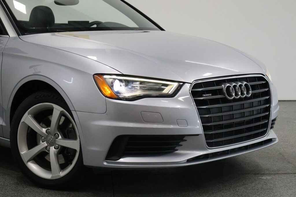 2015 Audi A3 2.0T Premium photo 3