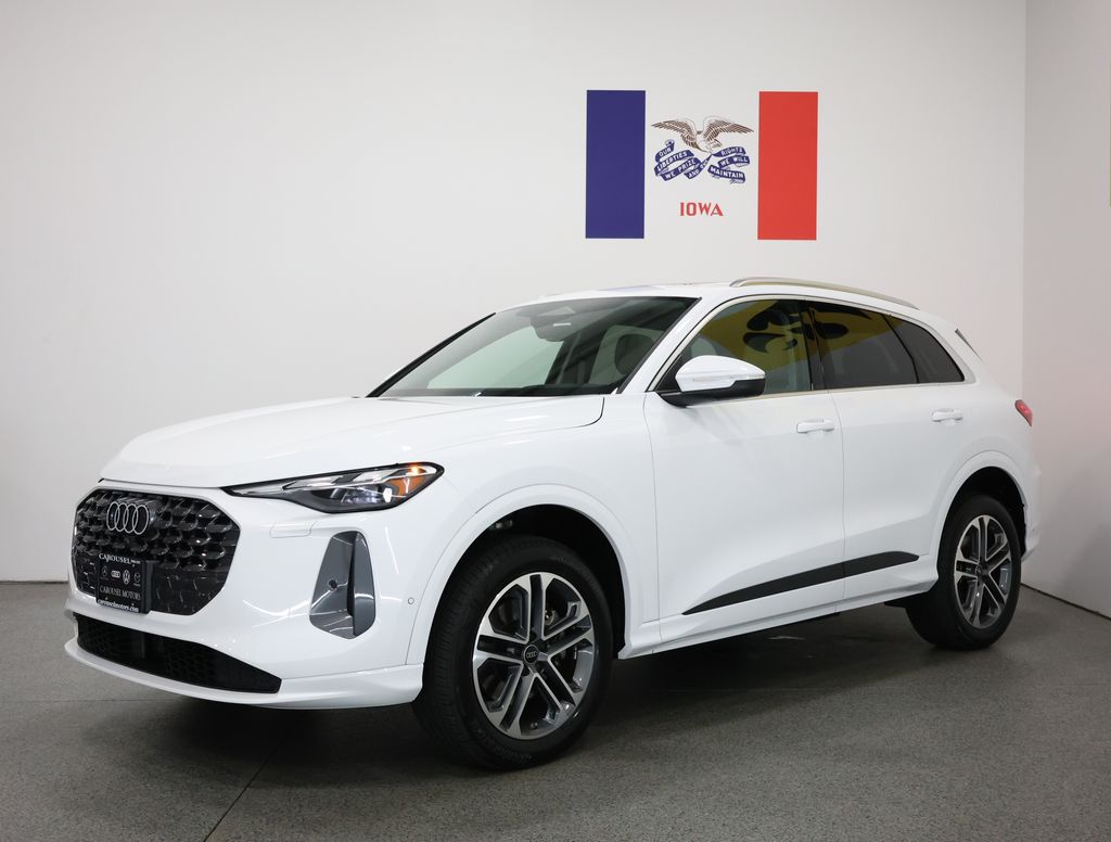 2025 Audi Q5 Premium - Photo 8