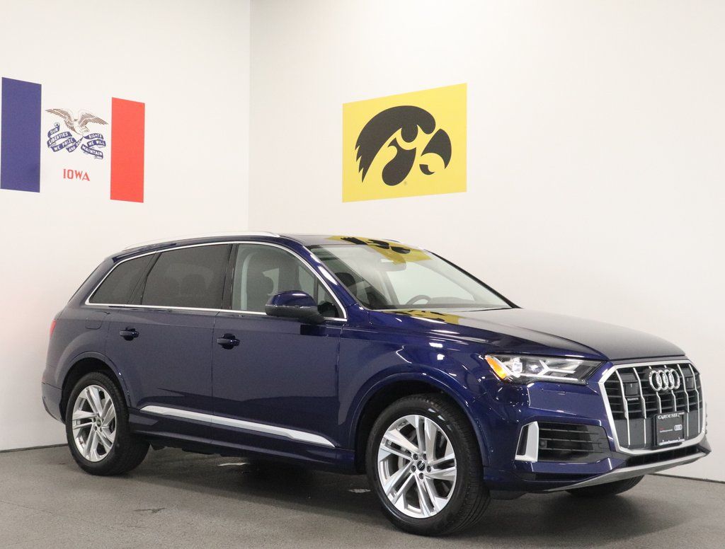 2022 Audi Q7 55 Premium Plus quattro Tiptronic's photo