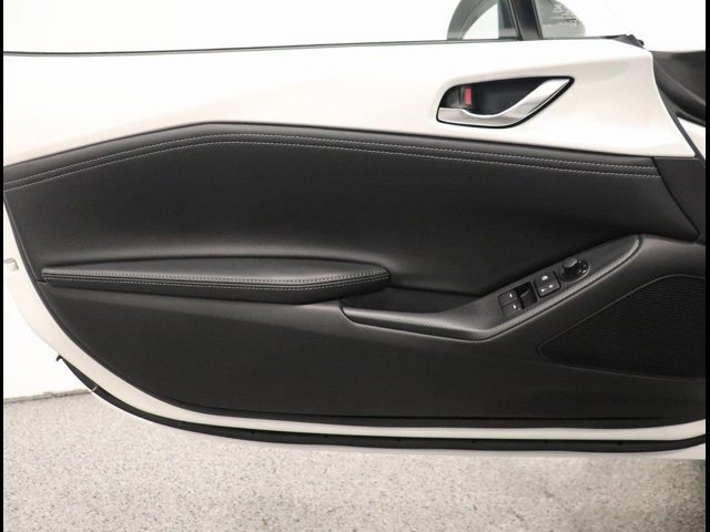 2025 Mazda MX-5 Miata RF Club - Photo 12