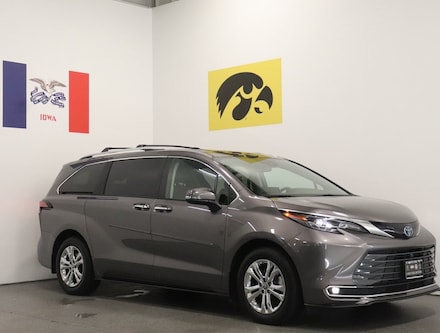 2024 Toyota Sienna Platinum Minivan/Van
