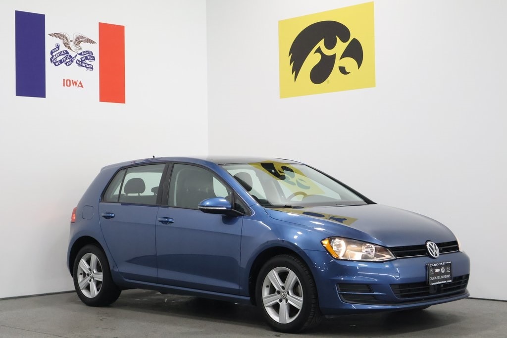 2017 Volkswagen Golf Wolfsburg Edition's photo