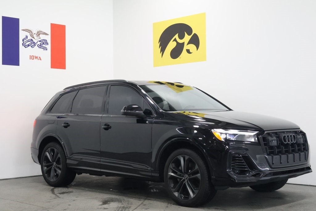 2025 Audi Q7 Premium Plus's photo