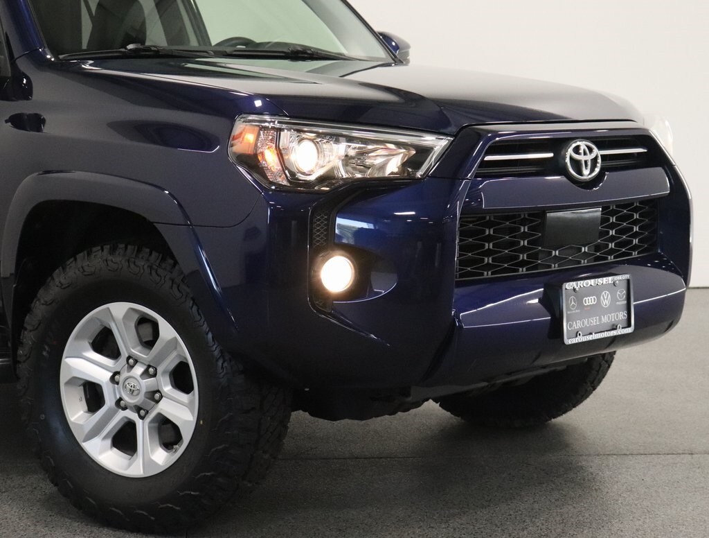 2020 Toyota 4Runner SR5 Premium photo 3