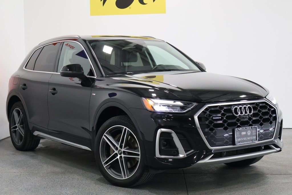 Used 2021 Audi Q5 Premium Plus with VIN WA1E2AFY4M2033414 for sale in Iowa City, IA