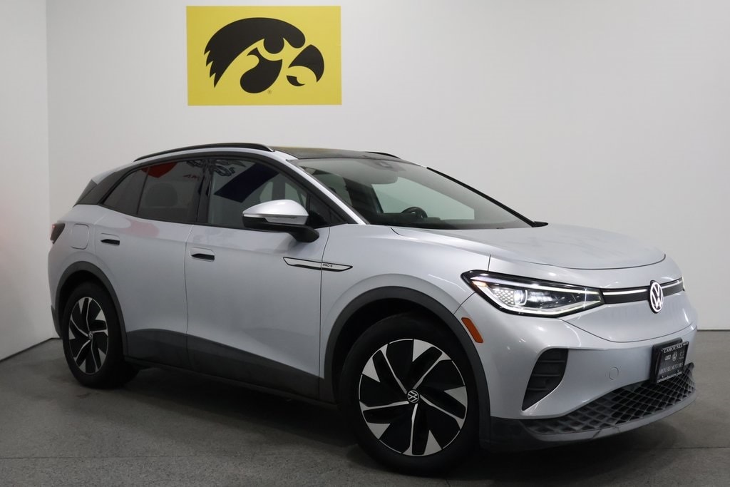 Used 2021 Volkswagen ID.4 PRO S with VIN WVGTMPE25MP056044 for sale in Iowa City, IA