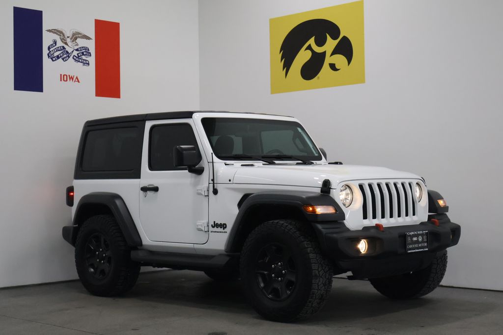 2023 Jeep Wrangler Sport's photo