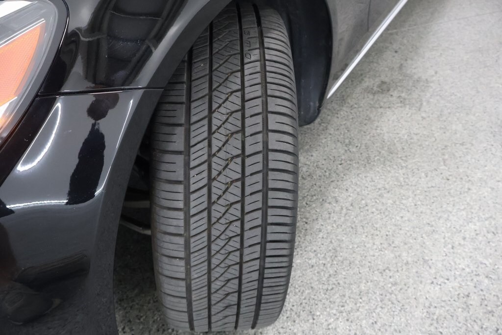 2020 Mercedes Benz C 300 photo 4