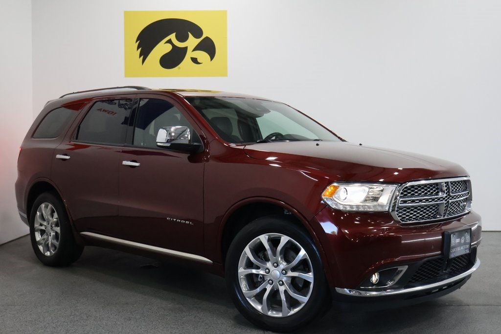 Used 2018 Dodge Durango Citadel with VIN 1C4RDJEG4JC400943 for sale in Iowa City, IA