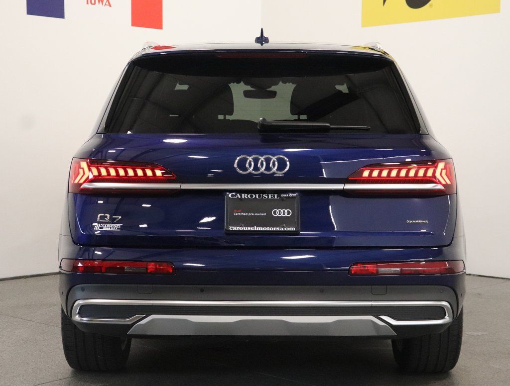 2022 Audi Q7 Premium Plus - Photo 11