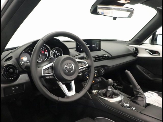 2025 Mazda MX-5 Miata RF Club - Photo 15