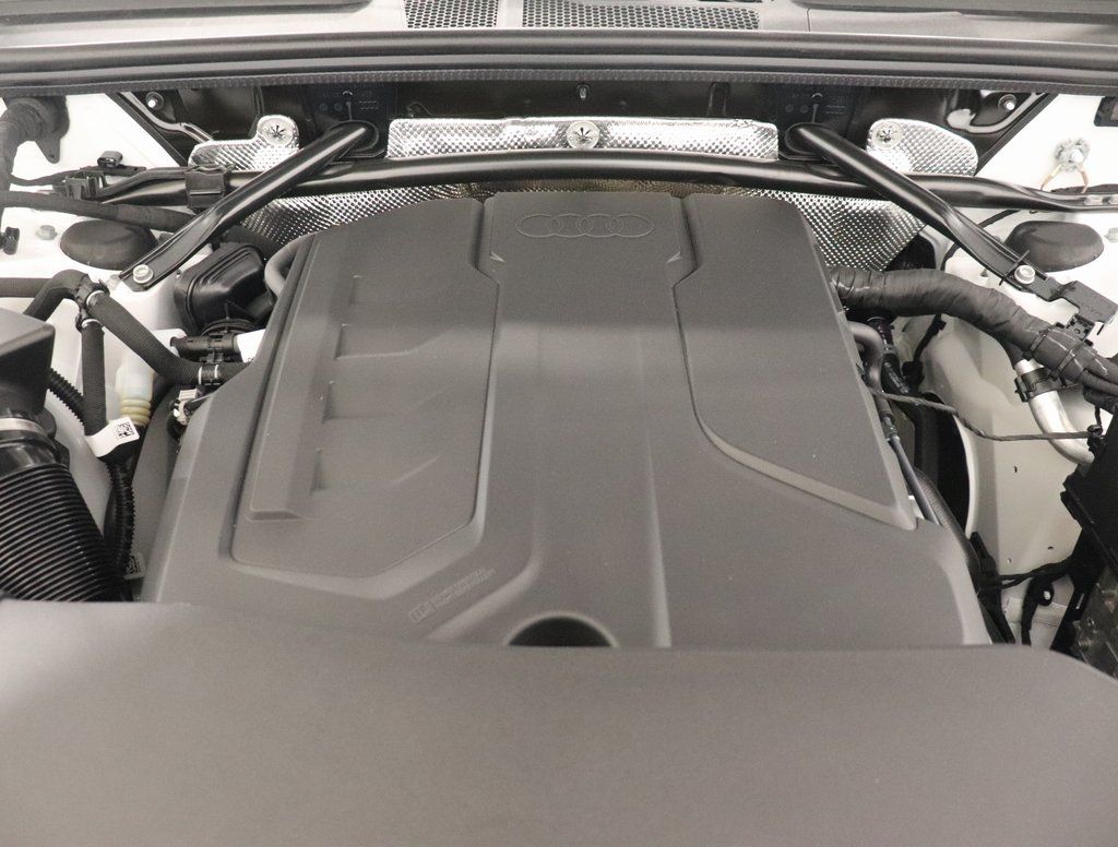 2025 Audi Q5 Premium - Photo 29