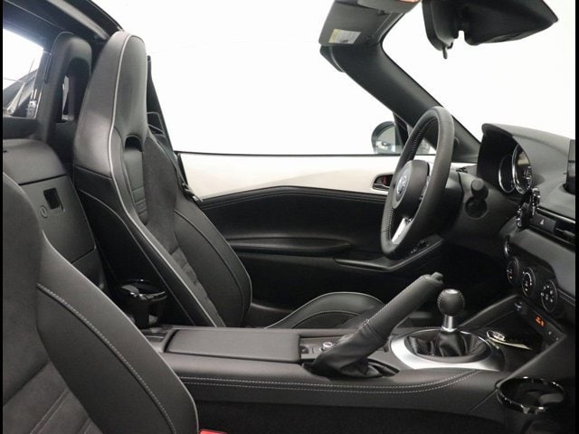 2025 Mazda MX-5 Miata RF Club - Photo 21