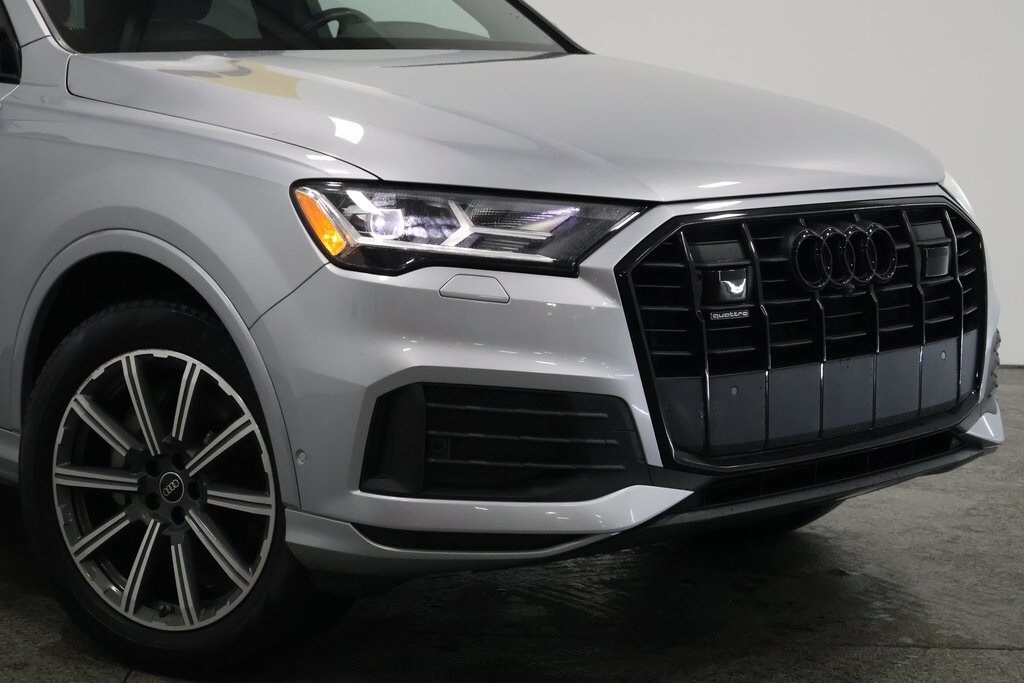 2022 Audi Q7 45 Premium Plus photo 3