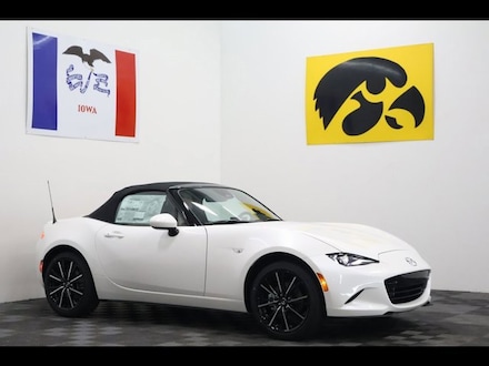 2024 Mazda MX-5 MIATA Grand Touring CONVERTIBLE